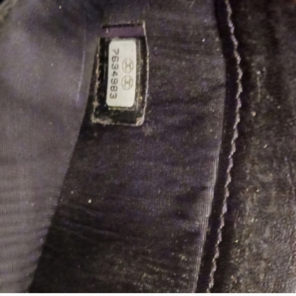 Black Chanel Wallet On Chain - Picture 3 of 8